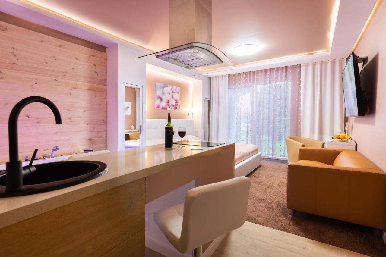 מיכלוביצה Melody De Luxe Apartment מראה חיצוני תמונה